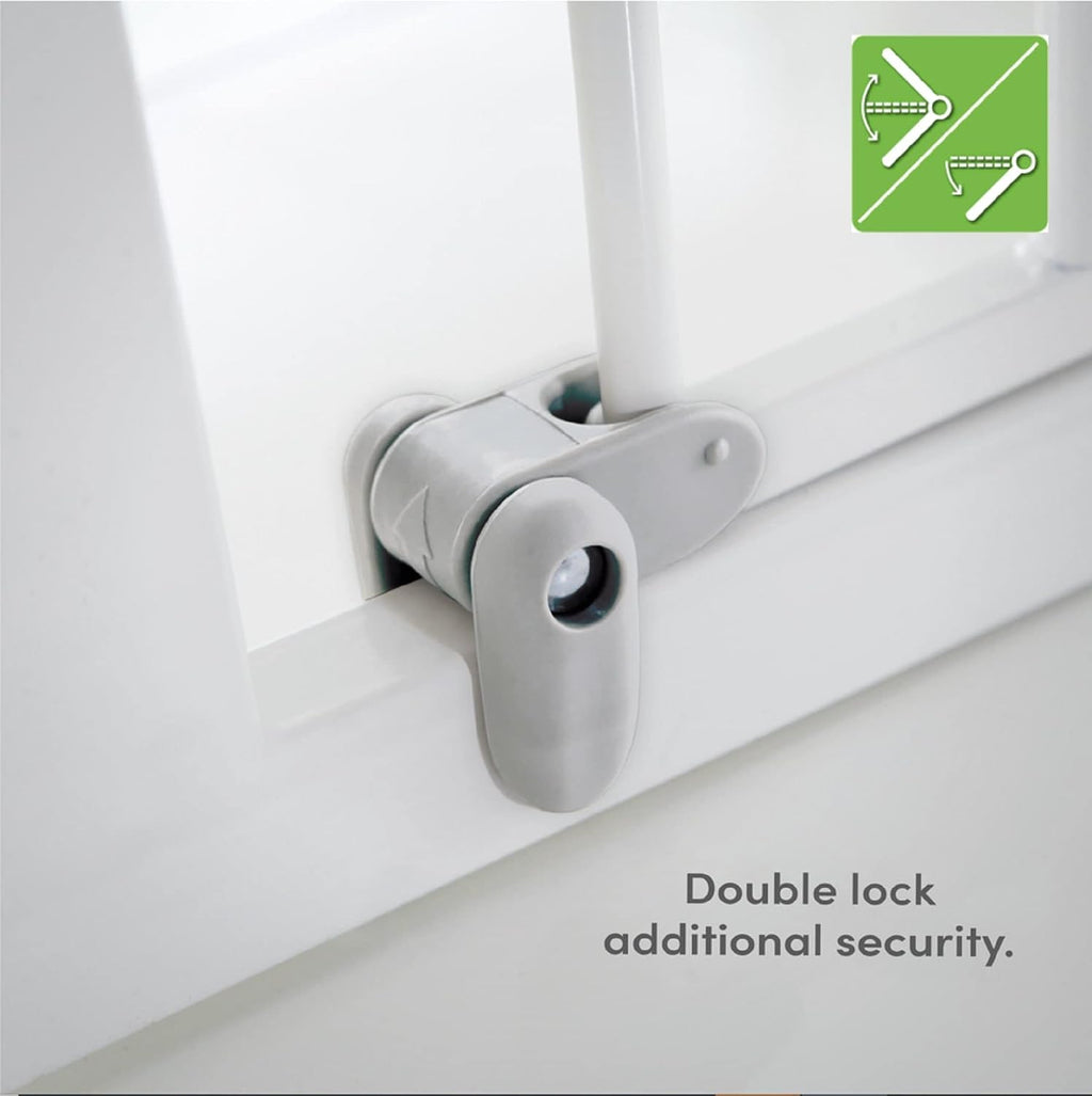 Munchkin Baby & Toddler Safety Gate with Automatic Closure | Easy Install. | 76-82cm | White
