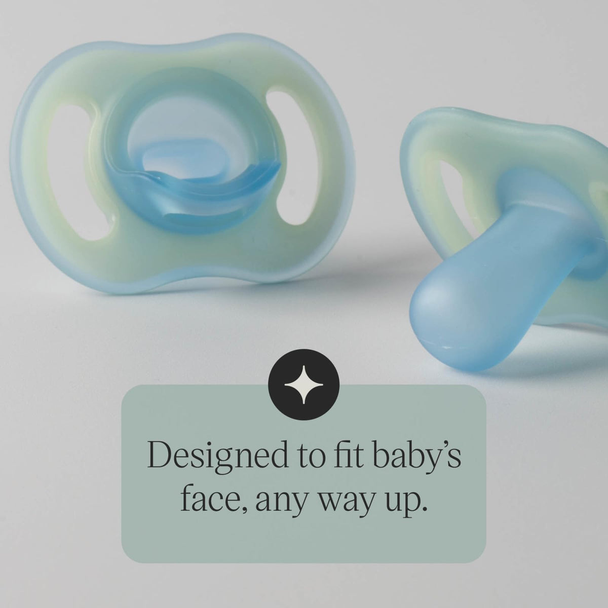 Tommee Tippee Ultra-Light StayPut Night Glow Soother 0-6m Pack of 2