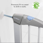 Munchkin Baby & Toddler Safety Gate with Automatic Closure | Easy Install. | 76-82cm | White
