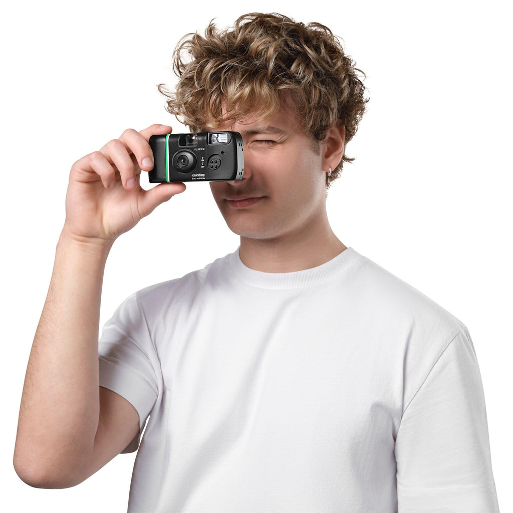 Fujifilm Quicksnap 27 exposure, FUJICOLOR 400 ISO speed film camera, with Built-in flash