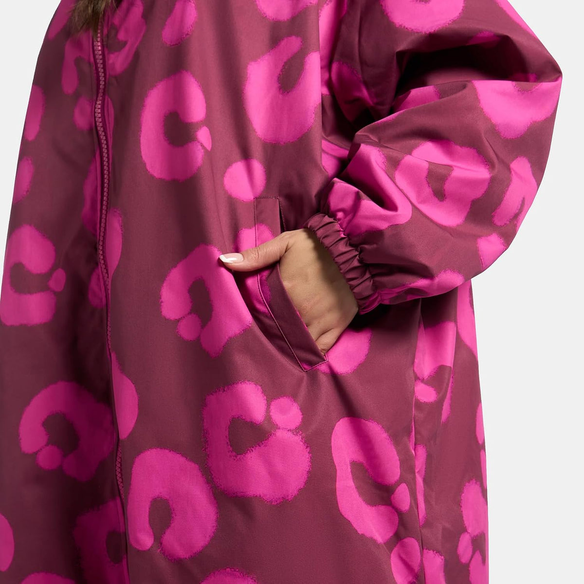 OHS Adults Drying Robe, Water-Resistant Changing Robe Gifts for Women Comfy Sherpa Privacy Robes for Women Men, Stay Dry Jacket Swimming Camping Drying Robes - S/M, L/XL