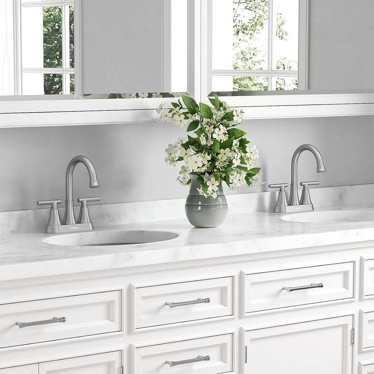 Matte Black Bathroom Faucet, Hurran 4 inch Centerset 2-Handle Lead-Free