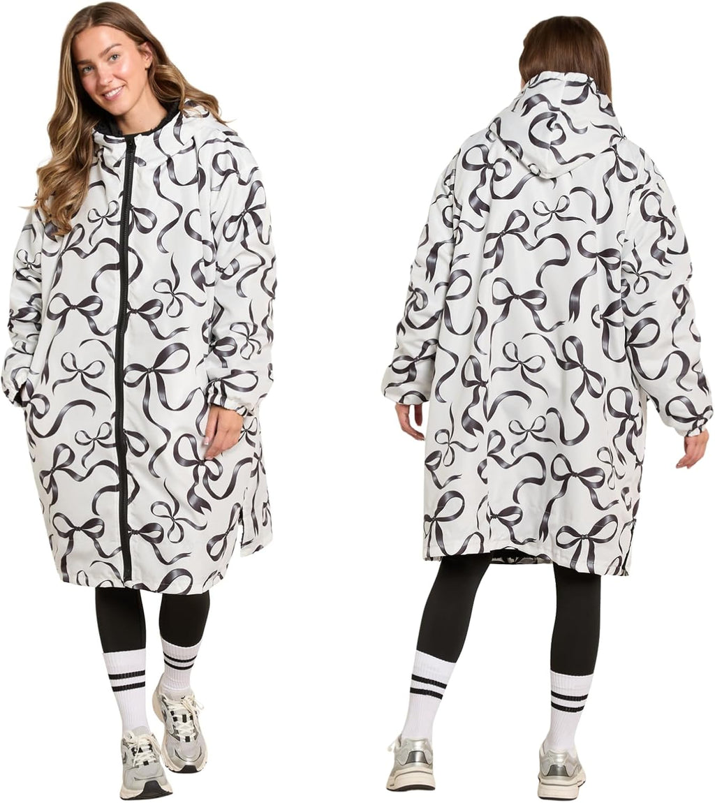 OHS Adults Drying Robe, Water-Resistant Changing Robe Gifts for Women Comfy Sherpa Privacy Robes for Women Men, Stay Dry Jacket Swimming Camping Drying Robes - S/M, L/XL