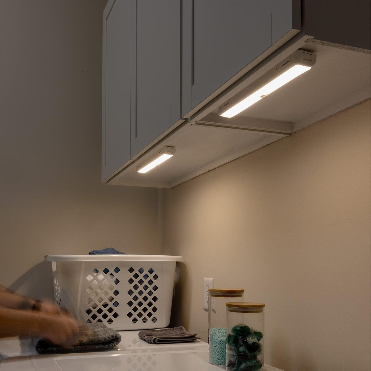 Amazon Basics LED Puck Lights, Battery Operated, 50 Lumens, Under Cabinet Lighting, Easy to Install, Easy to Use, Adhesive Backing, 2-Pack, White