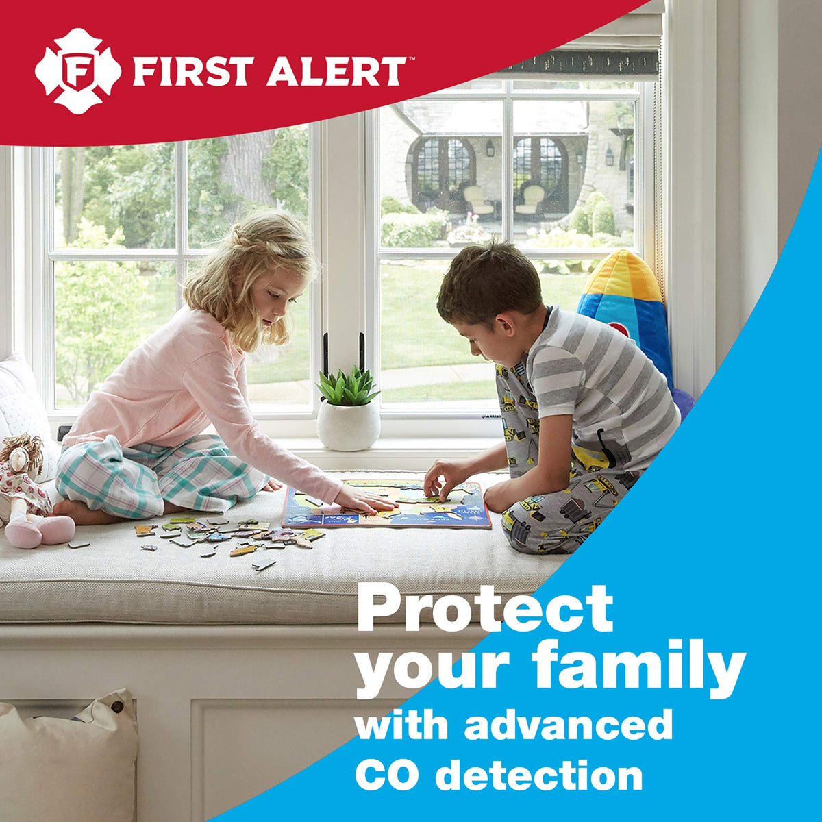 First Alert Plug in Carbon Monoxide Alarm